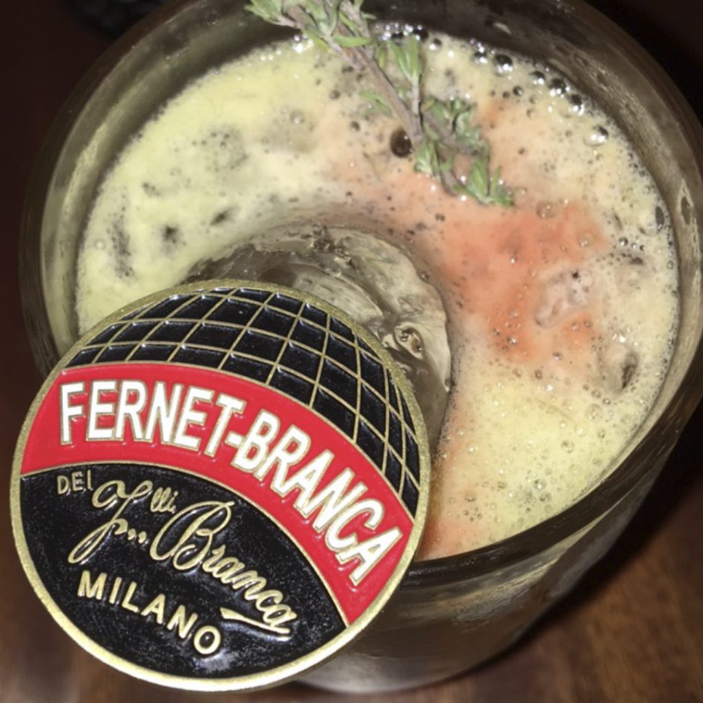 Coins la medalla del bartender NeoDrinks_